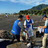 110名が参加！静岡市広野海岸公園・用宗漁港で「水辺感謝の日」清掃。大量のゴミを回収【日本釣振興会】