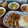 【京都ランチ】七条大橋・鴨川を一望しながら味わえる人気タイ＆ラオス料理「キンカーオ」