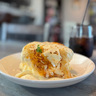 かわいくデコったパフェ＆ふわふわパンケーキが人気【cafe