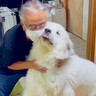 超大型犬が『おじいちゃんと3日ぶりの再会』をした結果…まるで子供のような『激しすぎるリアクション』が9万再生「破壊神で草」「可愛いｗ」