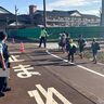 【秋の全国交通安全運動】児童が元気に挨拶！燕署が市内の小学校付近で街頭指導を実施