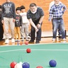パラスポーツボッチャ　白球にピタリ、歓声　瀬谷区