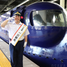 【動画】南海難波駅で徳永ゆうきさんが一日駅長　ラピート30周年記念で