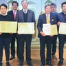 区内農家が上位に　果樹部褒賞授与式