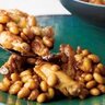 強火で行こうぜ！「大豆と手羽中のオイスター煮」