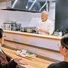 人物関連　本と人が集う場所　深澤さんカフェオープン