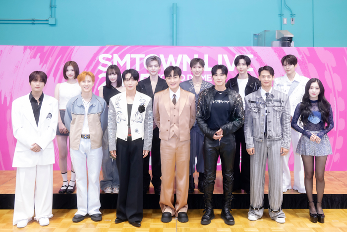 ユンホ（東方神起）、スホ（EXO）、イトゥク（SUPER JUNIOR