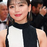 齊藤京子、カンヌ映画祭レッドカーペットに登場！