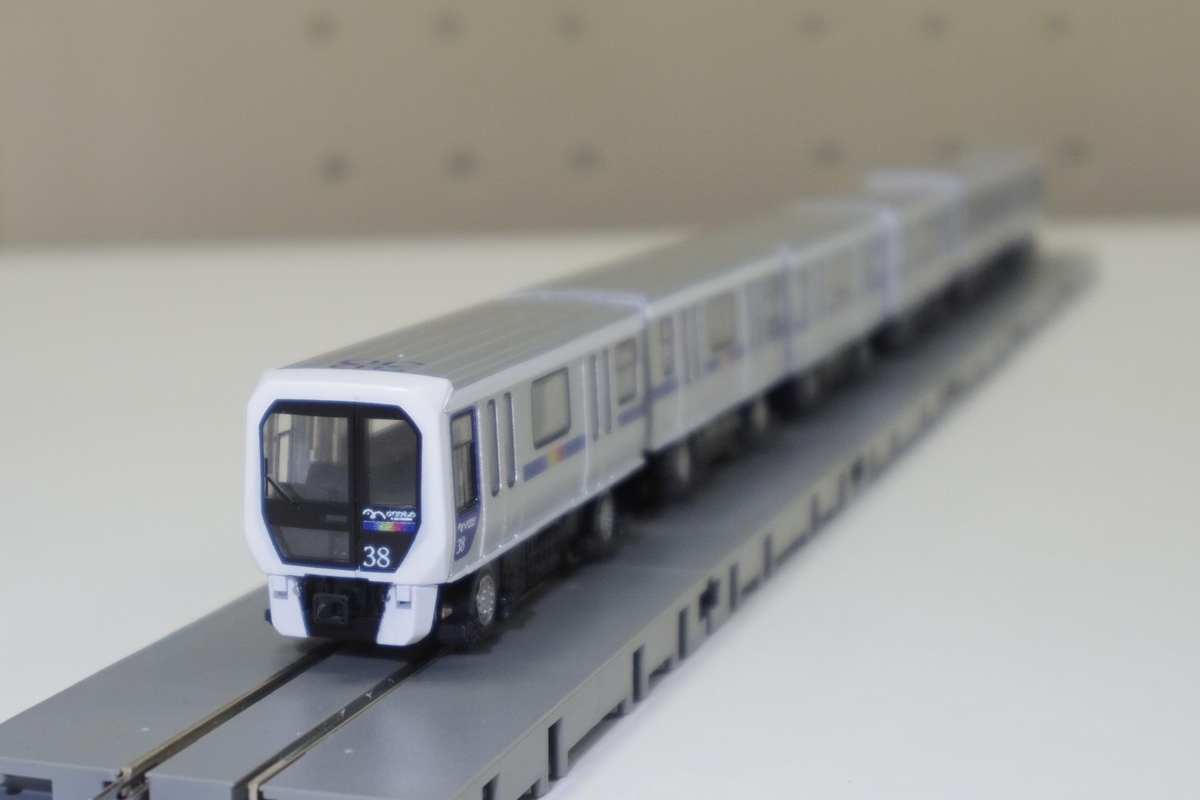 鉄道コレクション　新交通ゆりかもめ7300系 332299_b4.jpg