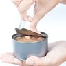 「ツナ缶」の油を“手を汚さずに”切るワザ→「ほうっておくだけ？」「組み合わせるんだ…！」「簡単」