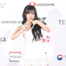 【動画】チェ・イェナ、透明感あふれるホワイトワンピース姿でレッドカーペットに登場！＜KCON