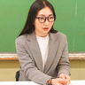 外資系CA辞め年収300万ダウンも、35歳で吉本芸人になった理由。難病ALSと白血病で両親を亡くす。