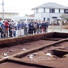 考古学ファンら来場　下寺尾西方遺跡で説明会