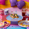 大阪に「ミニーマウス」と「デイジーダック」のスペシャルカフェ　オリジナルグッズも