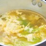 きじま親子のカセットコンロでお気楽アウトドアごはん「レタスの卵とじスープ」