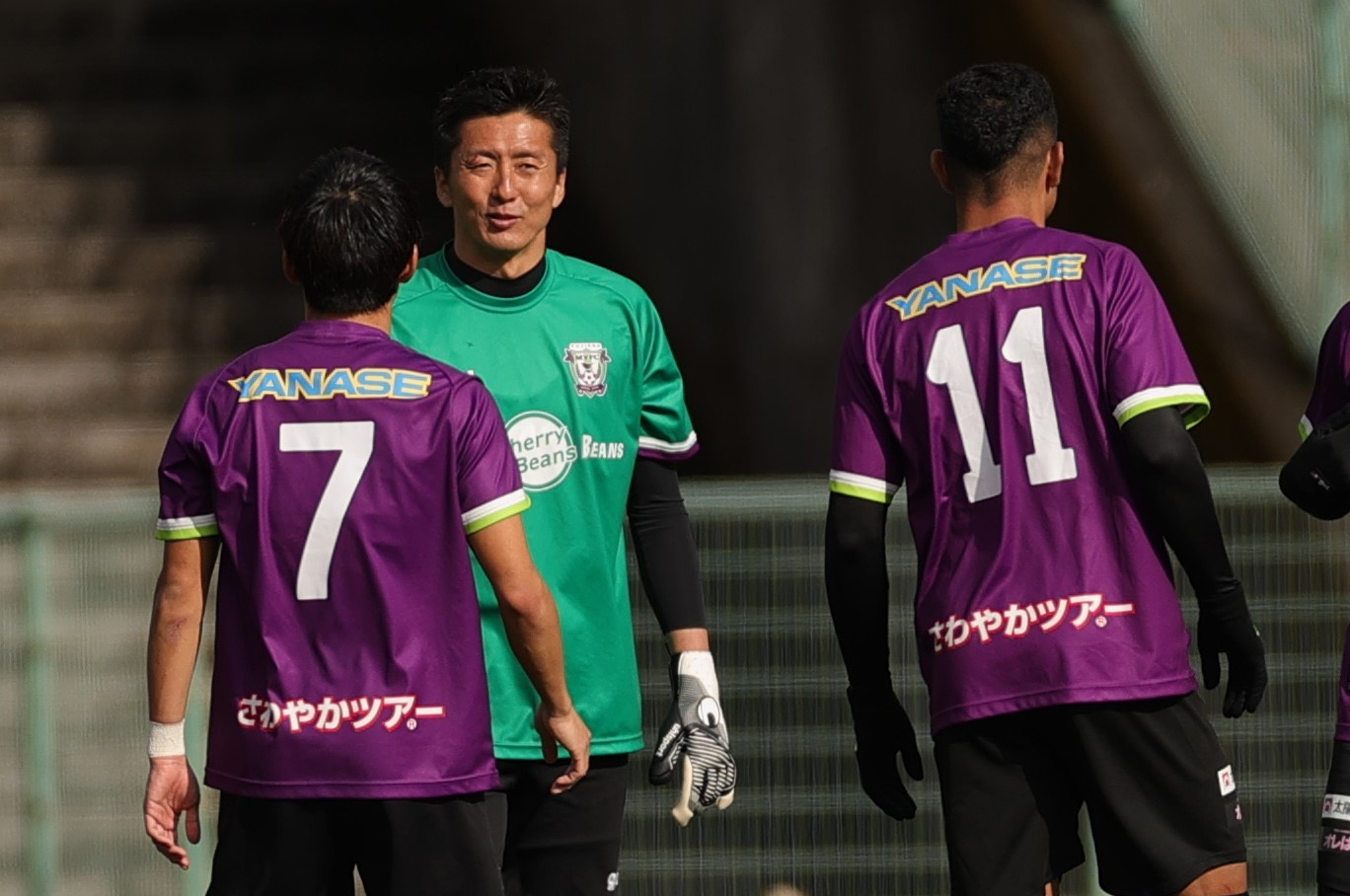 Jリーグ 藤枝MYFC(横浜FC) 六反勇治 実使用ユニフォーム(上下セット)