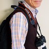 「カメラ・水筒が重い！」　首が痛くならないフック発明　辻堂東海岸の河口さん