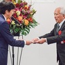 松野正敬さんらが受賞　市教育委員会表彰