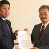 市長の給料など引き上げが適切、四日市市特別職報酬等審議会が答申　