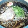 札幌「すみれ」のDNAを受け継ぐ行列ラーメン「麺屋