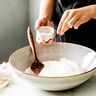 「薄力粉」と「小麦粉」の違い、正しく言えたら天才！