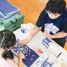 清川幼稚園でおもちゃ作り　親子ら楽しむ