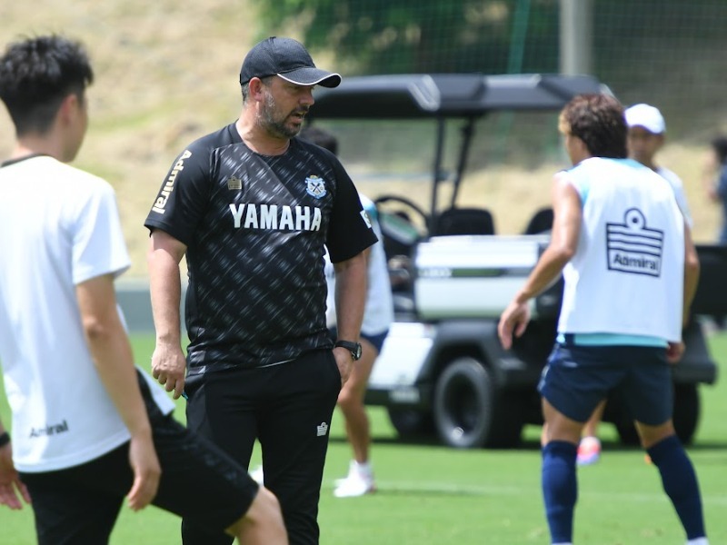ジュビロ磐田　10周年記念　最強への道程 ジュビロ磐田 Jリーグ10周年 記念カード 最強への道程 - メルカリ