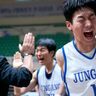 韓国アイドルグループ「２ＡＭ」のジヌンもバスケット選手になりきった！　涙と感動の実話『リバウンド』で描かれた挫折と栄光の８日間