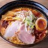 自慢のとんこつを大胆アレンジ！ピリ辛新作麺も「麺屋