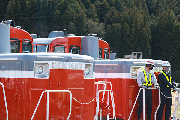 JR東日本の電気・ディーゼル機関車は終焉へ 水郡線に昔懐かしのDE10