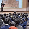 先輩語る仕事の魅力　湘南台中で講話