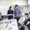 宮向団地　若者が認知症カフェ　「顔の見える関係」めざす