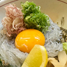 酢飯を使った「淡路島の生しらす丼」が絶品！「寿司割烹春吉」で旬の味を頬張る幸せ♡
