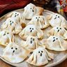 ハロウィンパーティに作ってみない？おばけ餃子