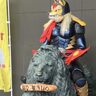 【名物ライオン像とヒーローが共演】新潟県警が110番適正利用イベントが開催、110番の危機に新潟市にヒーローが駆けつける！