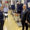 ＡＰＥＣ中小企業作業部会　八王子で先進企業を視察　市内初　国際会議の一環で　