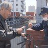 自転車「ながらスマホ」 来年4月から反則金　危険性と対策を検証
