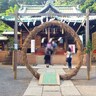おーい、神社に今日「巨大な輪っか」が置いてたら絶対くぐるべし！
