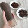 【3COINS】おうちカフェ初心者にも！水洗いもできるスリコの電動コーヒーミル