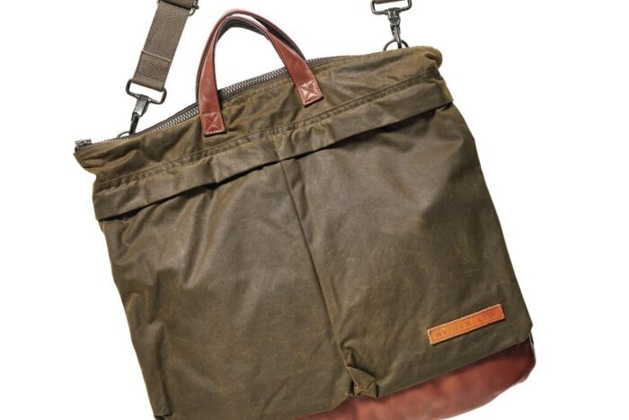ヘルメットバッグ　ビンテージ ヘルメットバッグ愛が止まらねーぜ。「AVIREX」のMILITARY FABRIC