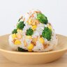 子どもの夏休みランチに！栄養も摂れて「食欲そそる」満足感たっぷりな「おにぎり」の“意外な具材”とは？