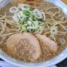 あまりのスープの濃厚さに驚く！そして麺に煮干しが絶妙に絡むラーメン！「中華そば