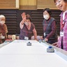 卓上カーレットに初挑戦　清川村スポーツサロン