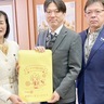 交通安全わかりやすく　ランドセルカバーを寄贈