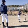横浜翠陵高校硬式野球部　小学生らに技術伝え