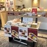 『近江町いちば館』にオープンした『金沢どら焼き堂』で『あんこたっぷり』『加賀棒茶』『生いちご』のどら焼き買って食べてみた。