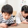 気になる「子どもの近視」　遺伝だから仕方ないの？　パパママがやってよかったこと・後悔していること〔専門医の解説付き〕　