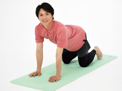 脊柱管狭窄症／股関節痛ほか】「四つんばい体操」でスタスタ