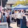 マルシェで境内が盛況　岡地建工社が企画