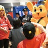高尾警察署　バスケ会場で詐欺防止啓発　ビートレインズと初コラボ